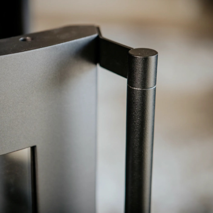 Piec stalowy KRATKI BJORN/W Ø 150 8 kW czarne wyłożenie